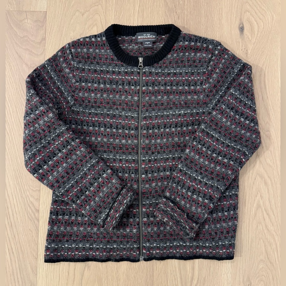 Woolrich Women’s 100% Wool Zip Up Sweater - Size Small

Excellent Condition